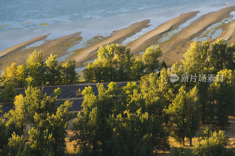 风景如画的哥伦比亚河从Crown Point Vista House